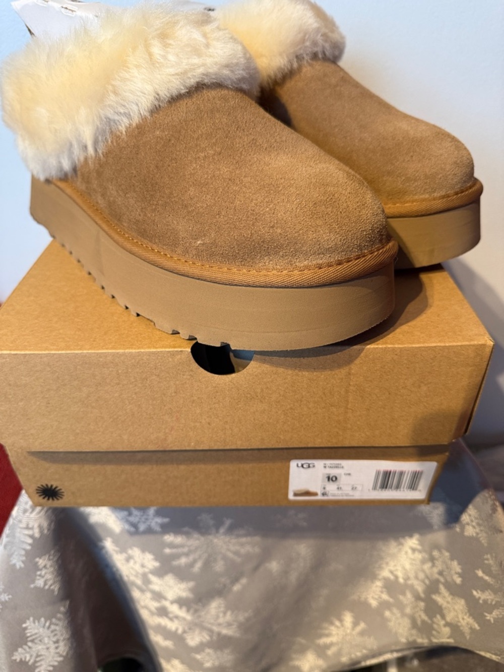 UGG Suede Shearling Platform Slippers in Chestnut Brown